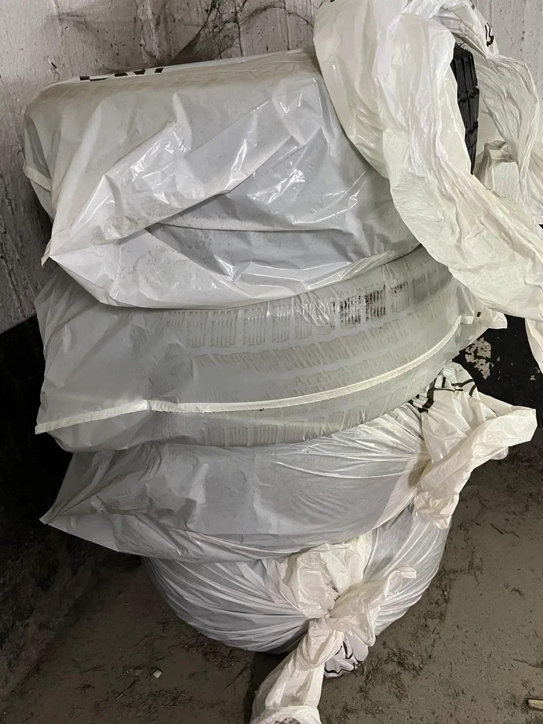 Winter Tires - Set of 4   Size 215/55R16 image indicator(2)