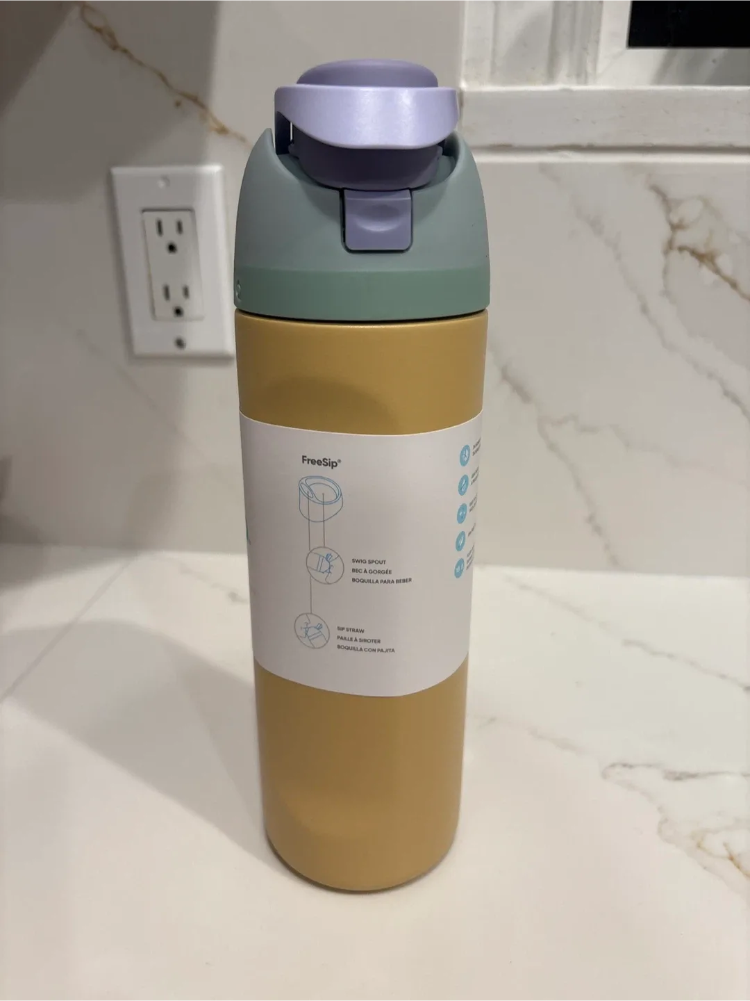 Owala FreeSip 24oz Water Bottle image indicator(5)