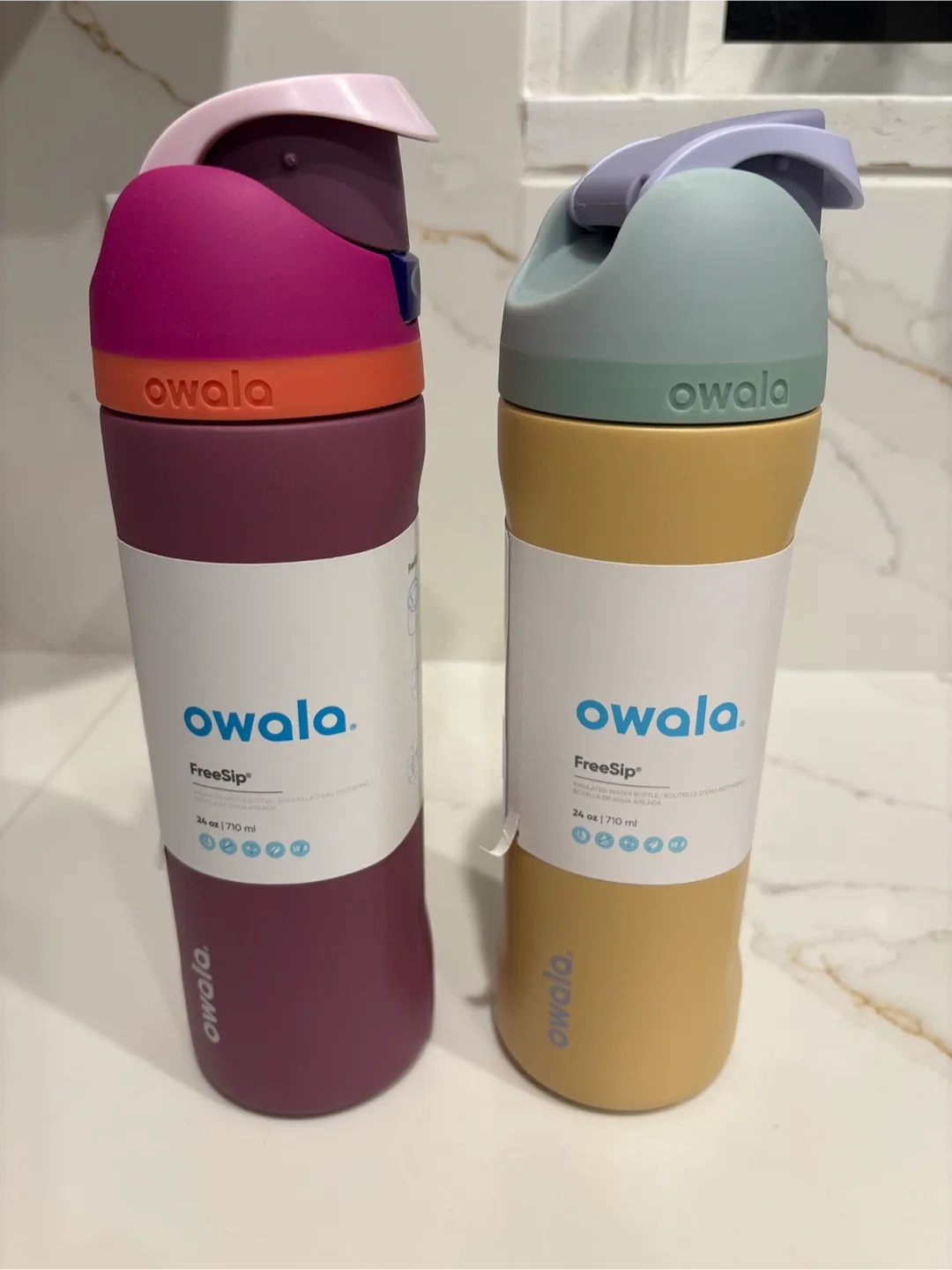 Owala FreeSip 24oz Water Bottle image indicator(9)