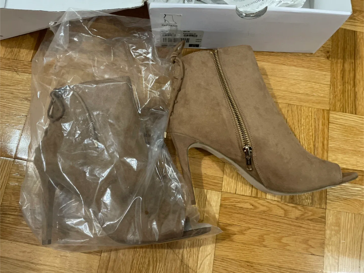 Aldo Pappano Heeled Booties - Size 8 image indicator(4)