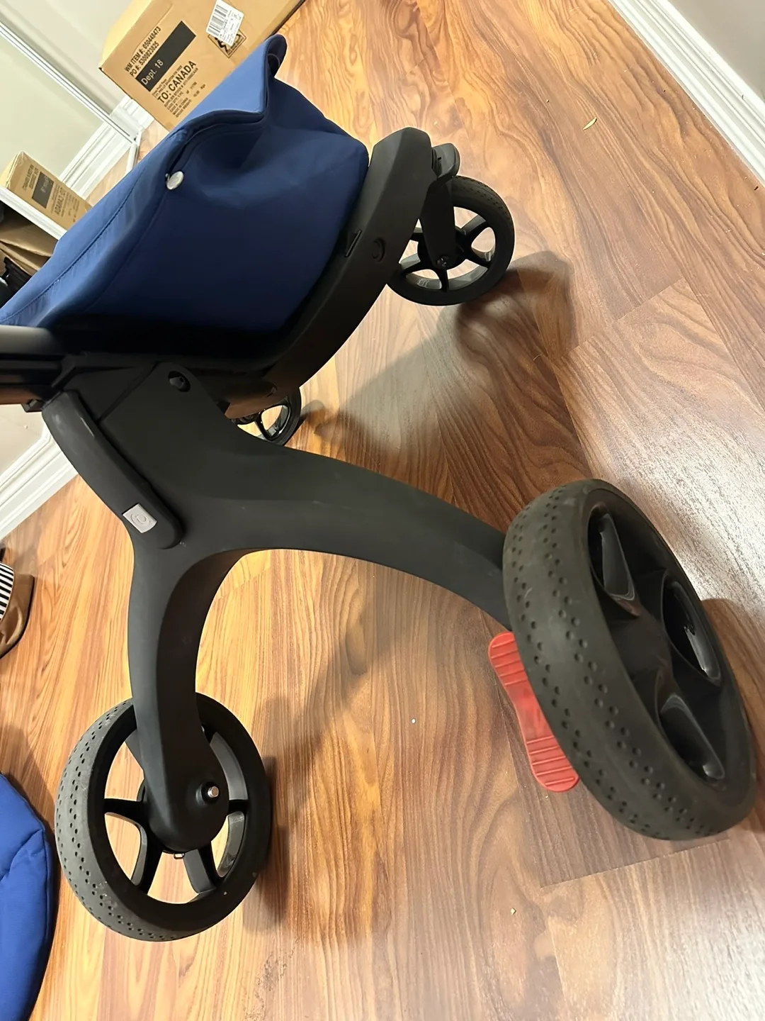 STOKKE STROLLER $500 (9.5/10) image indicator(10)