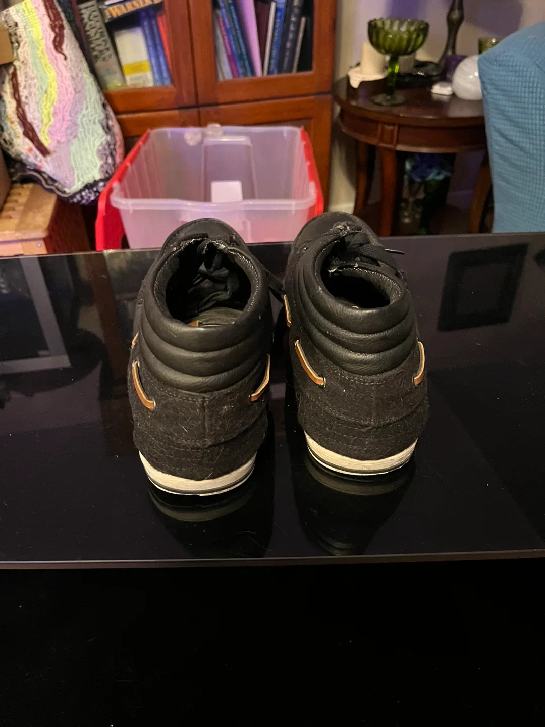 ALDO Men's size 10 Black High-Top Sneakers image indicator(4)