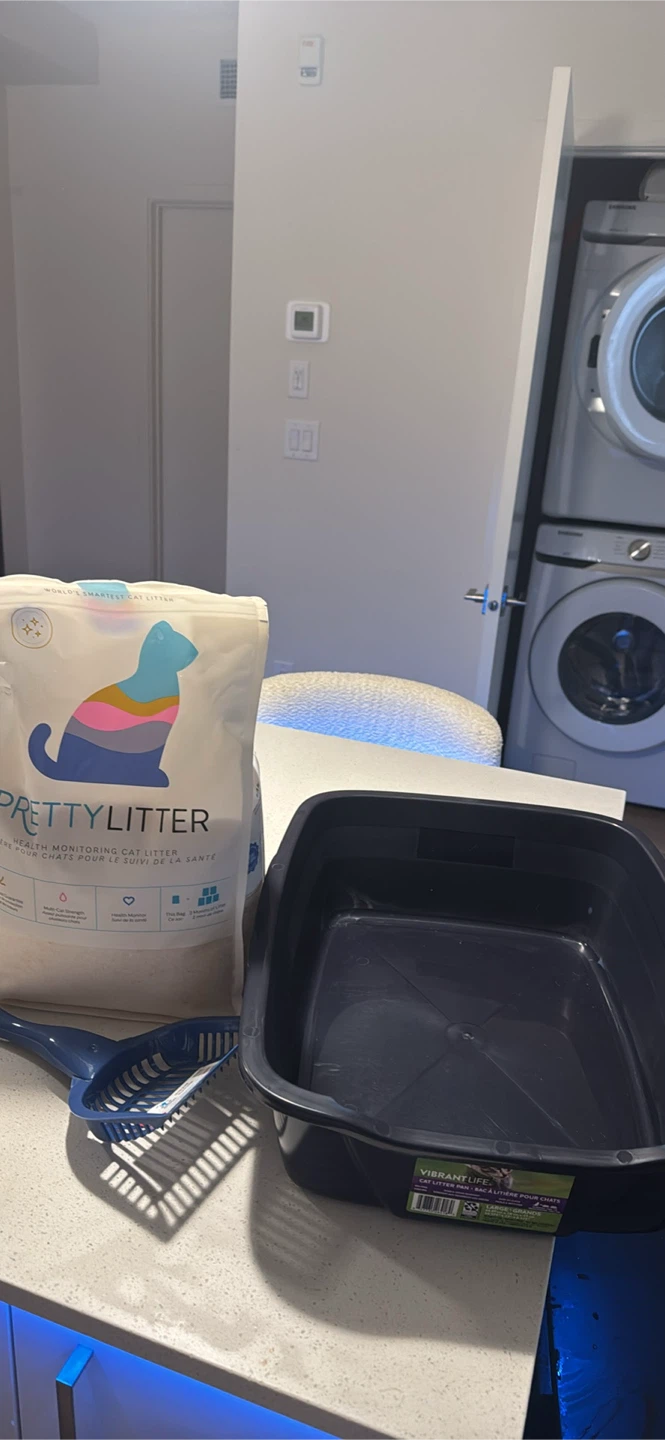 Pretty Litter & Vibrant Life Cat Litter Pan