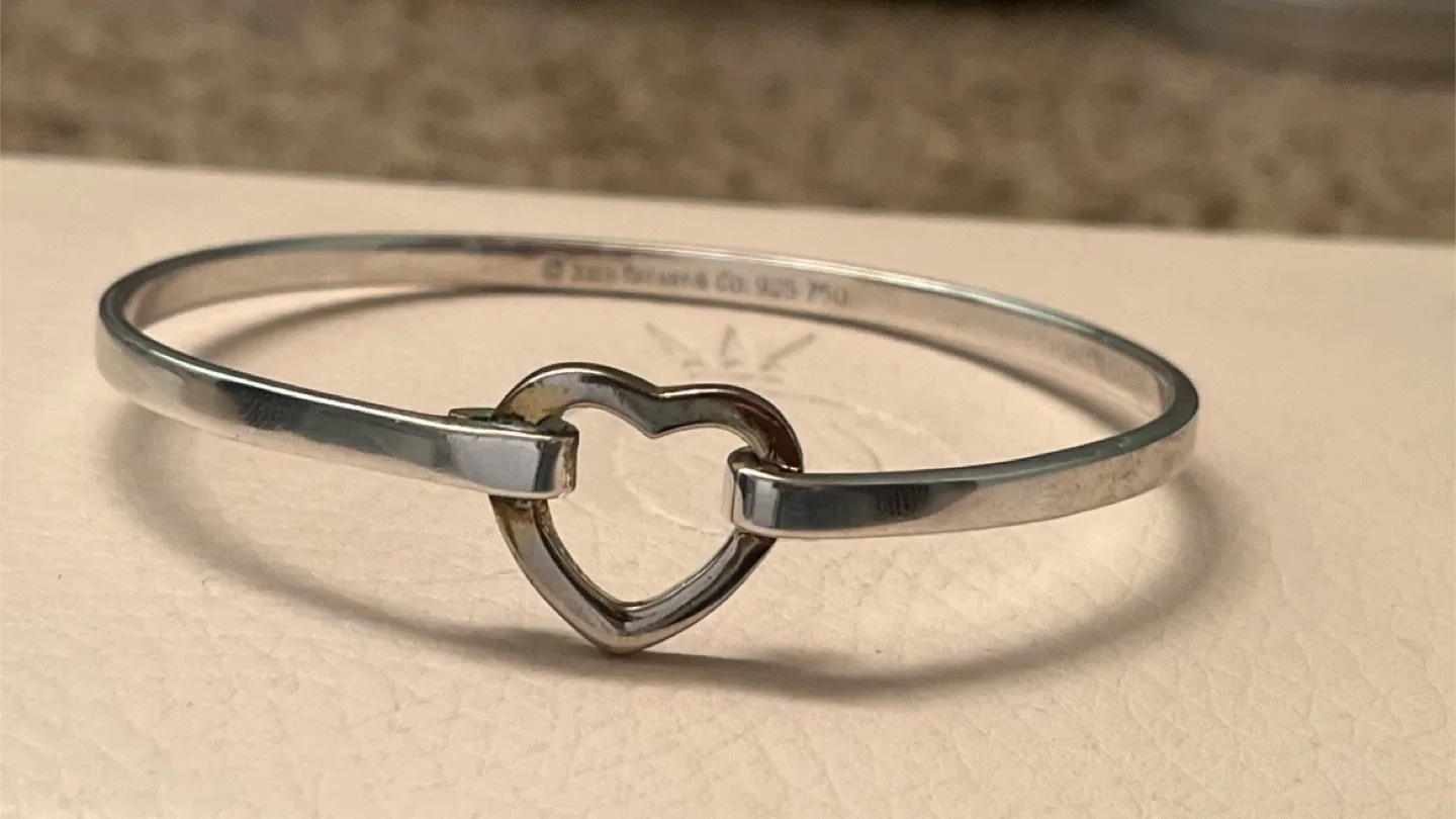Tiffany & Co. Heart Bangle Bracelet image indicator(3)