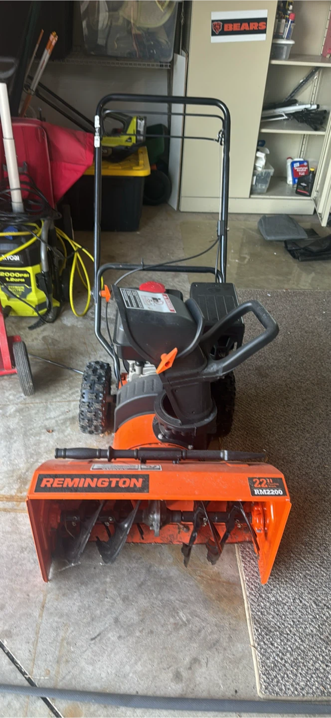 Remington RM2200 Snow Blower - 22" Clearing Width