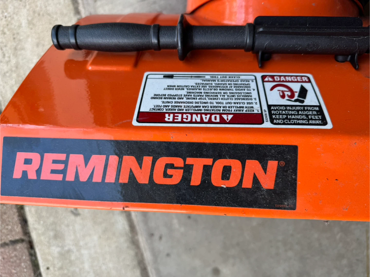 Remington RM2200 Snow Blower - 22" Clearing Width - photo 4