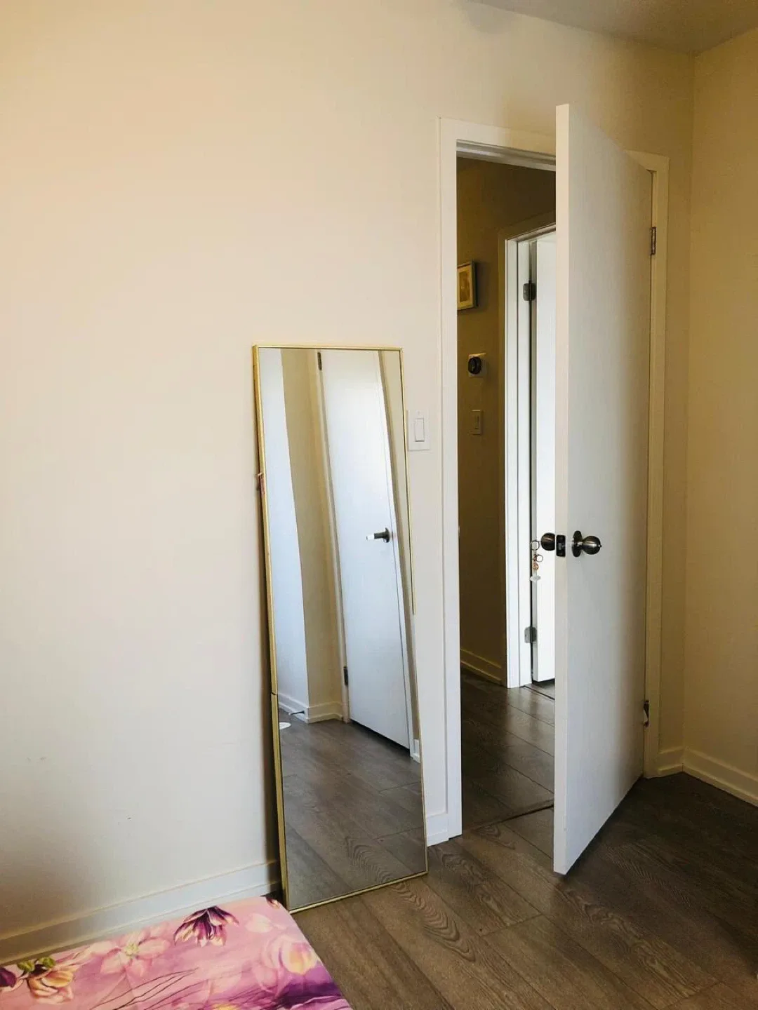 PRIVATE ROOM FOR RENT image indicator(7)