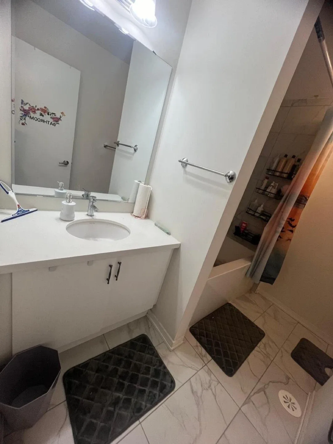 PRIVATE ROOM FOR RENT image indicator(10)