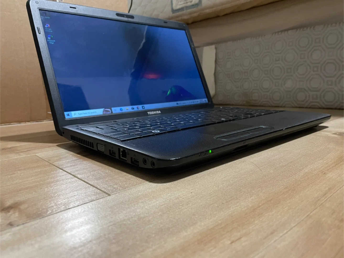 Toshiba Laptop image indicator(2)