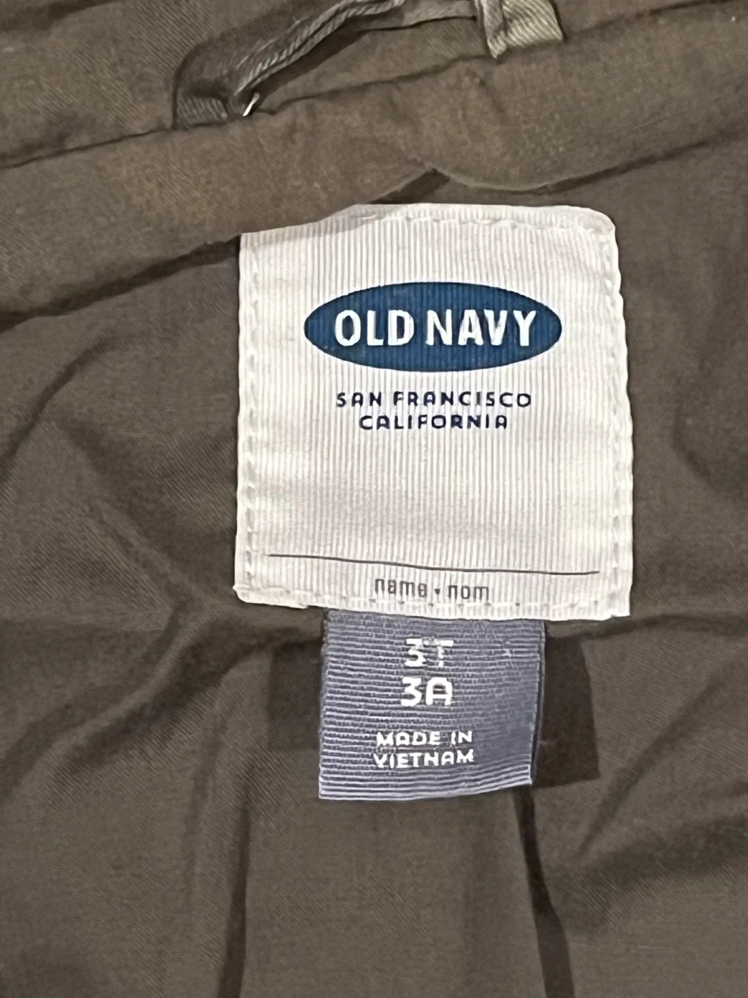Old Navy Camo Jacket - Size 3T image indicator(2)