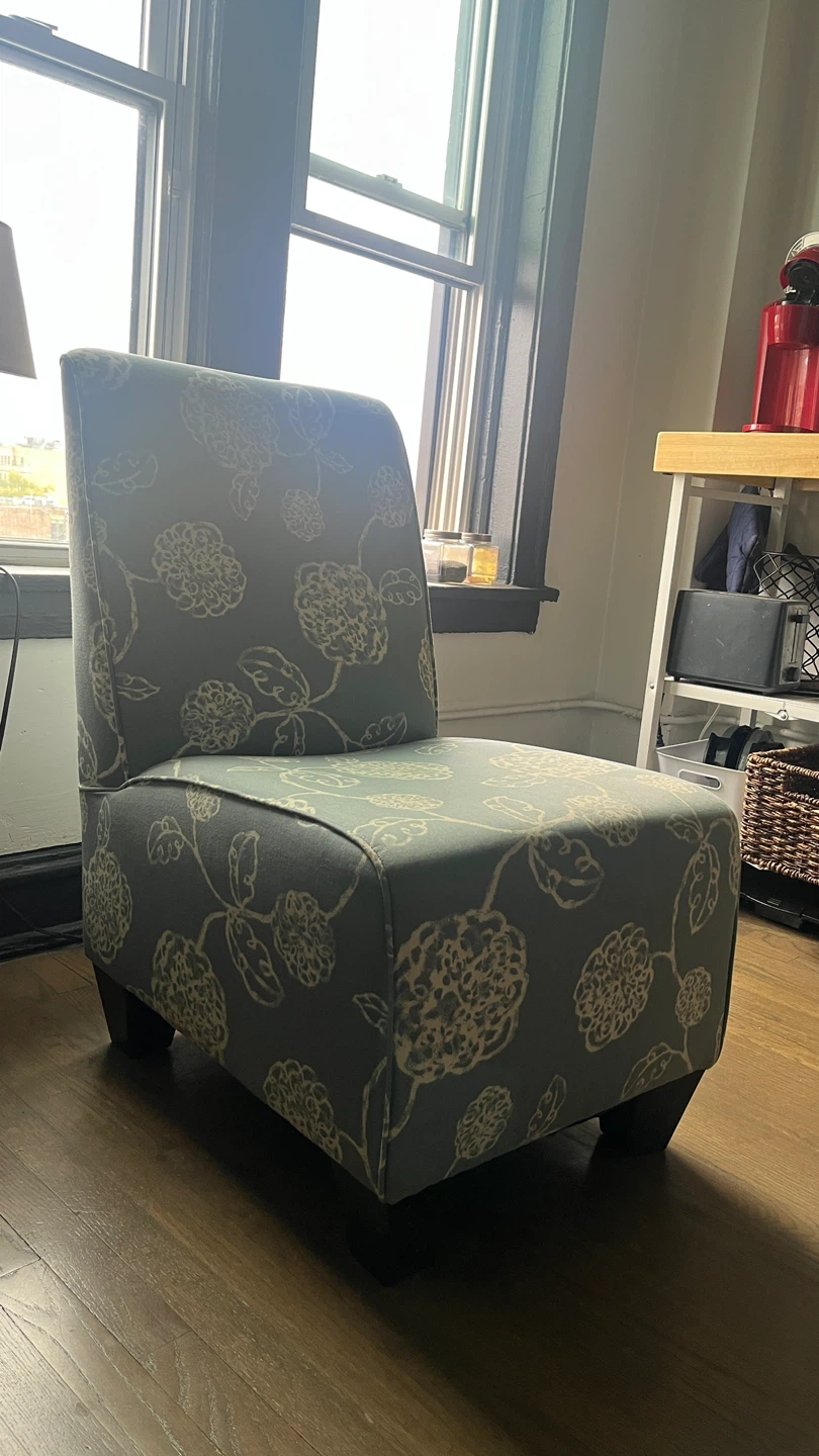 Floral Accent Chair - Great Condition!
