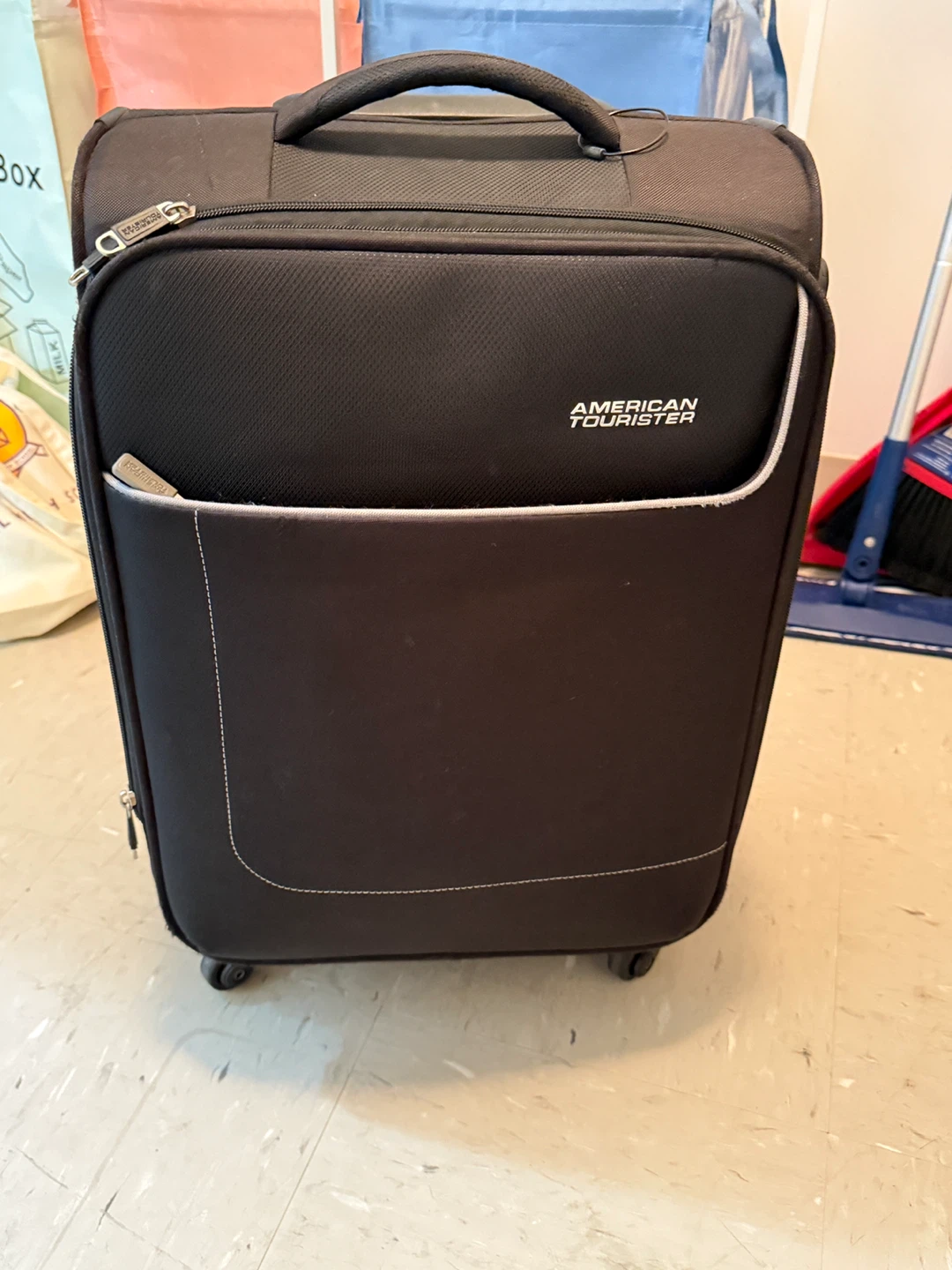 🥕 Tourister Black Carry-On Suitcase