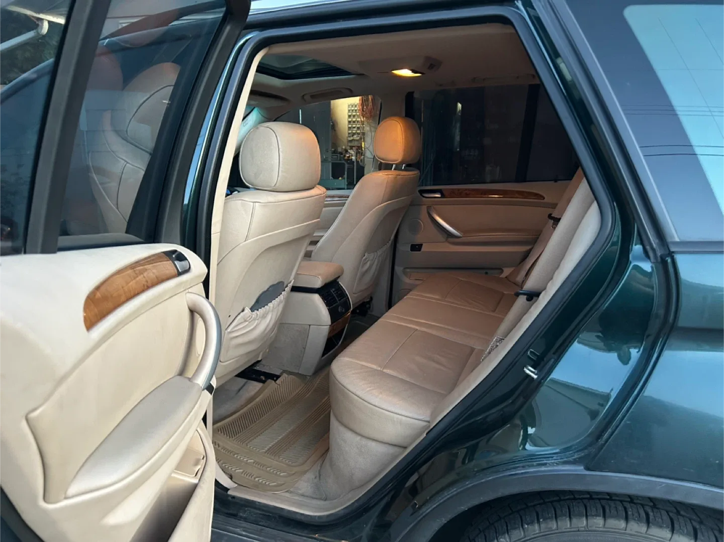 BMW 2003 X5 SUV image indicator(3)