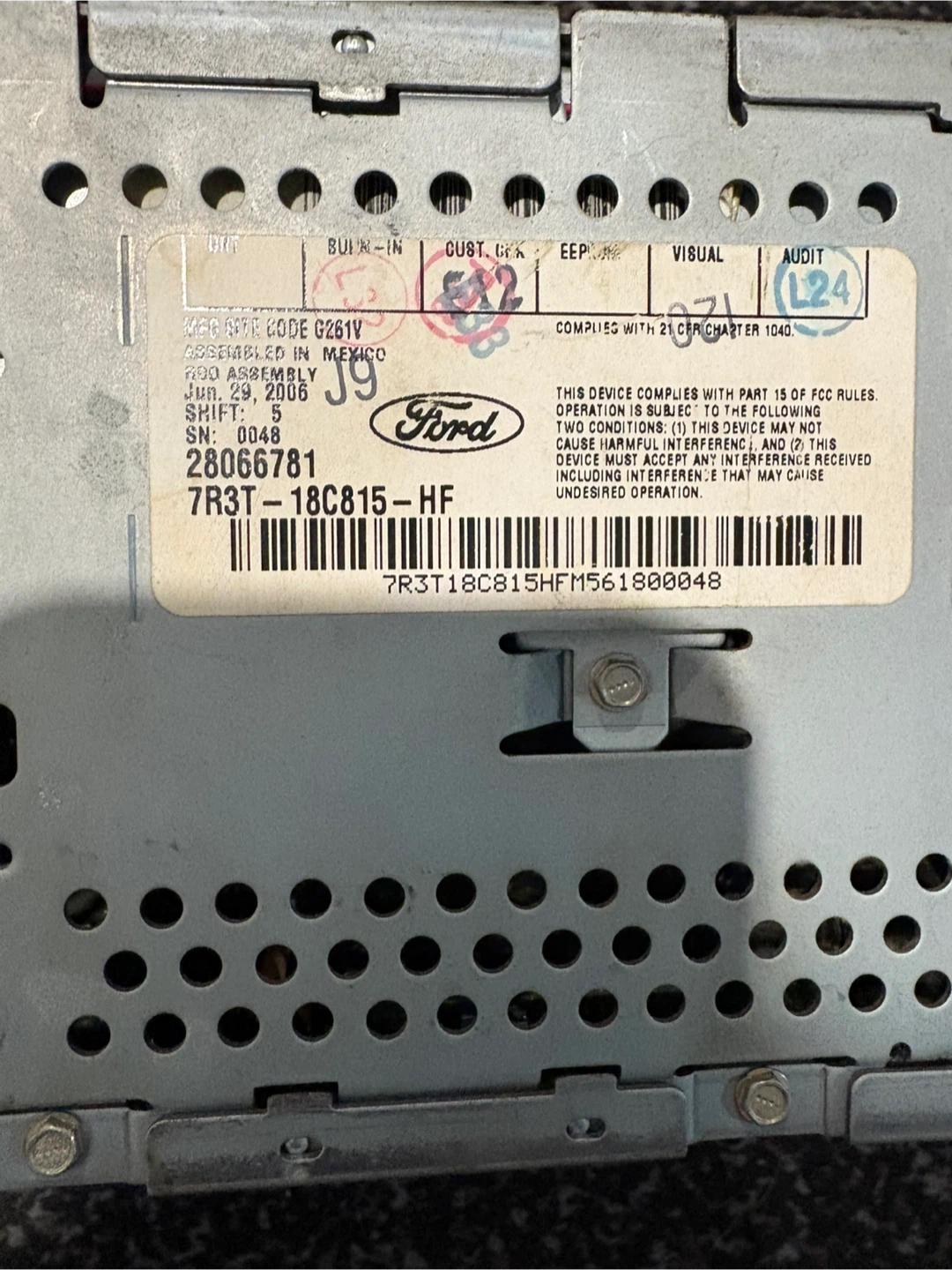 Ford Shaker 500 Car Radio for 2005-2009 Mustang - photo 5