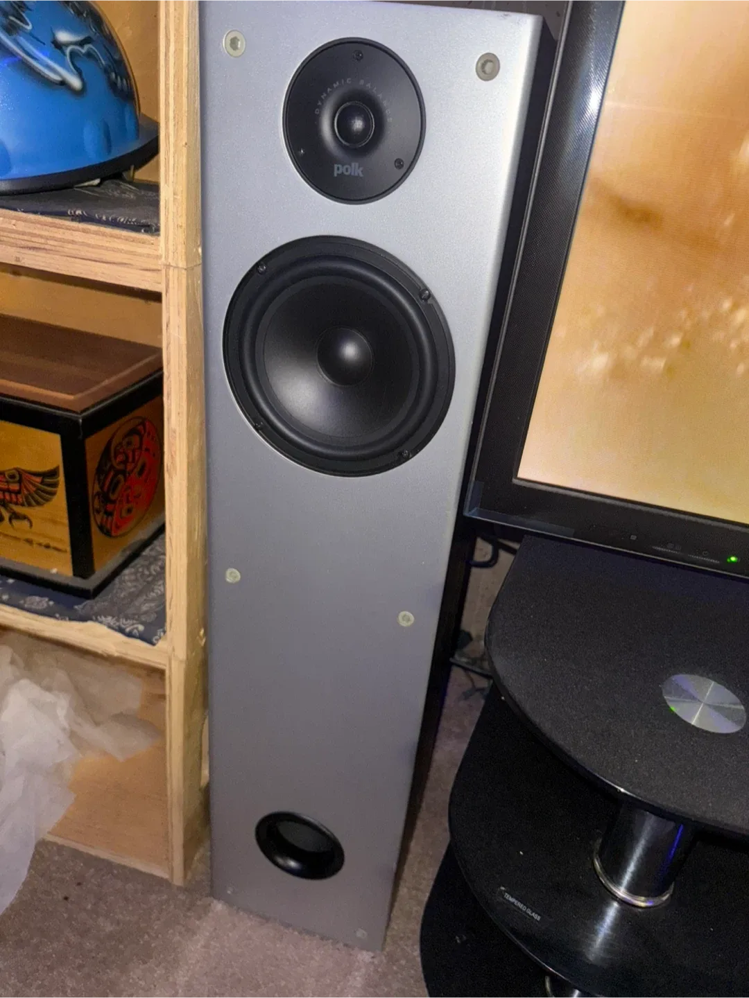 Polk Audio Tower Speakers image indicator(7)