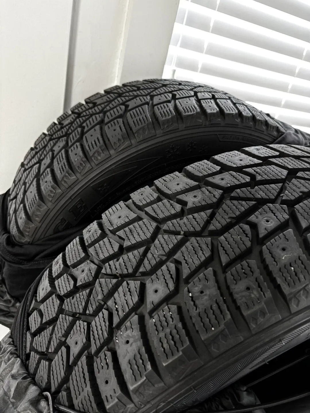 Sumitomo Tire 205/55R16 91T image indicator(2)