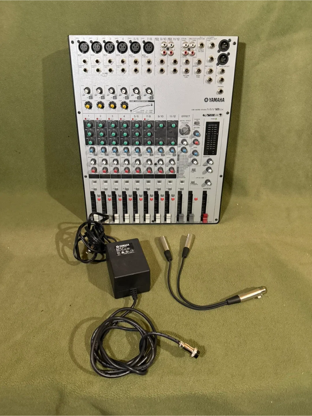 Yamaha MW12CX USB Mixer image indicator(8)