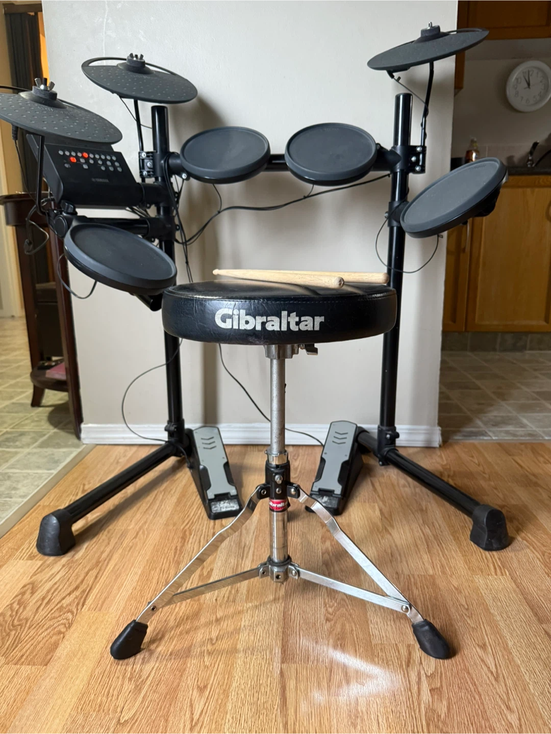 Yamaha DTX Electric Drum Kit - photo 2