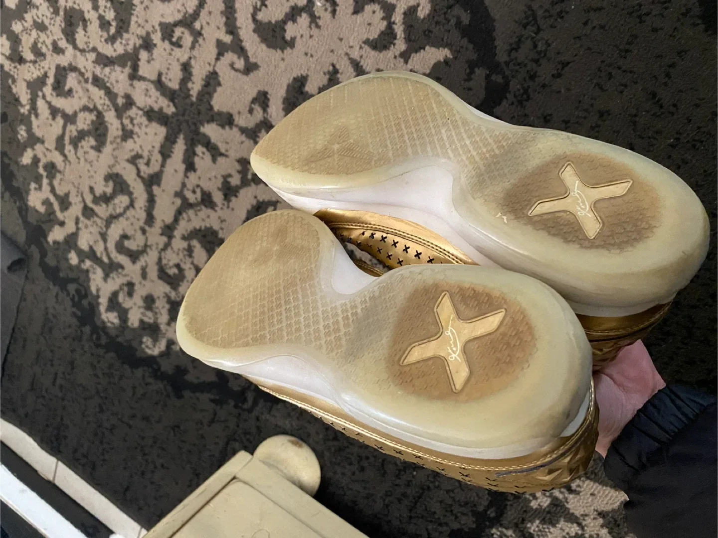 Nike Kobe X 10 Elite Low HTM Gold Shoes US 10 image indicator(3)