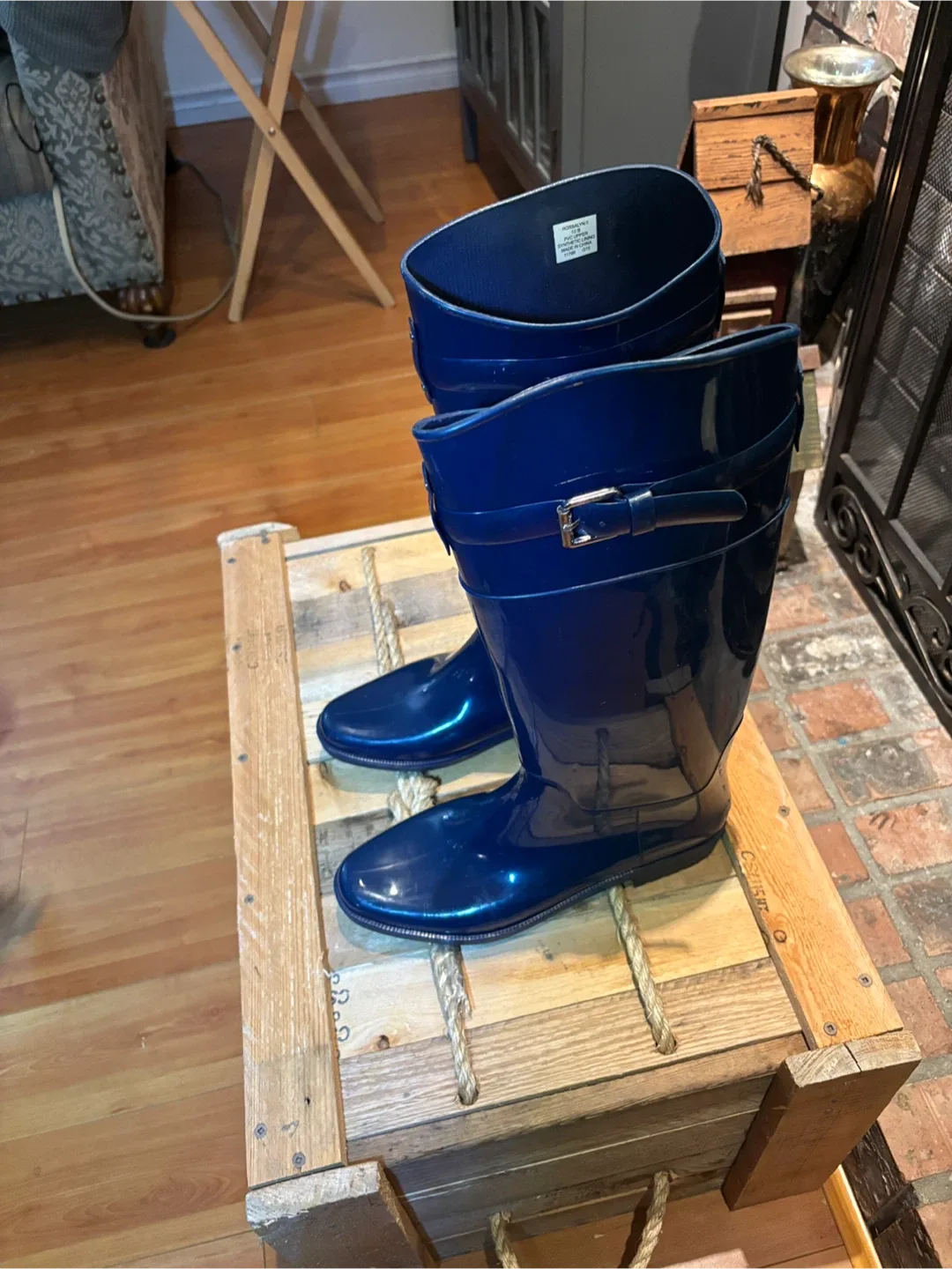 🌧️ Ralph Lauren Women’s Rain Boots - Size 10 image indicator(8)