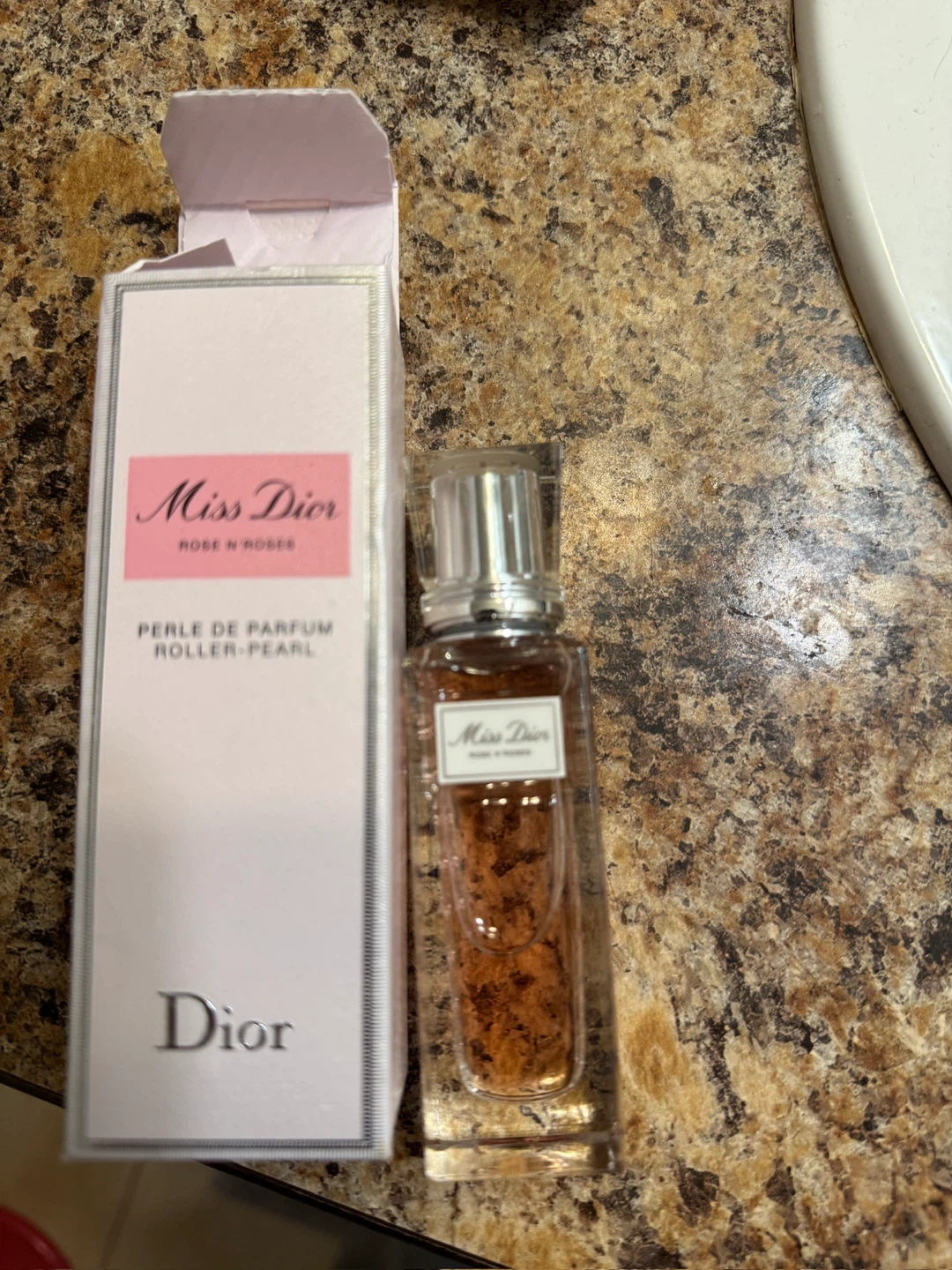 Miss Dior Rose N' Roses Roller-Pearl Perfume 20ml