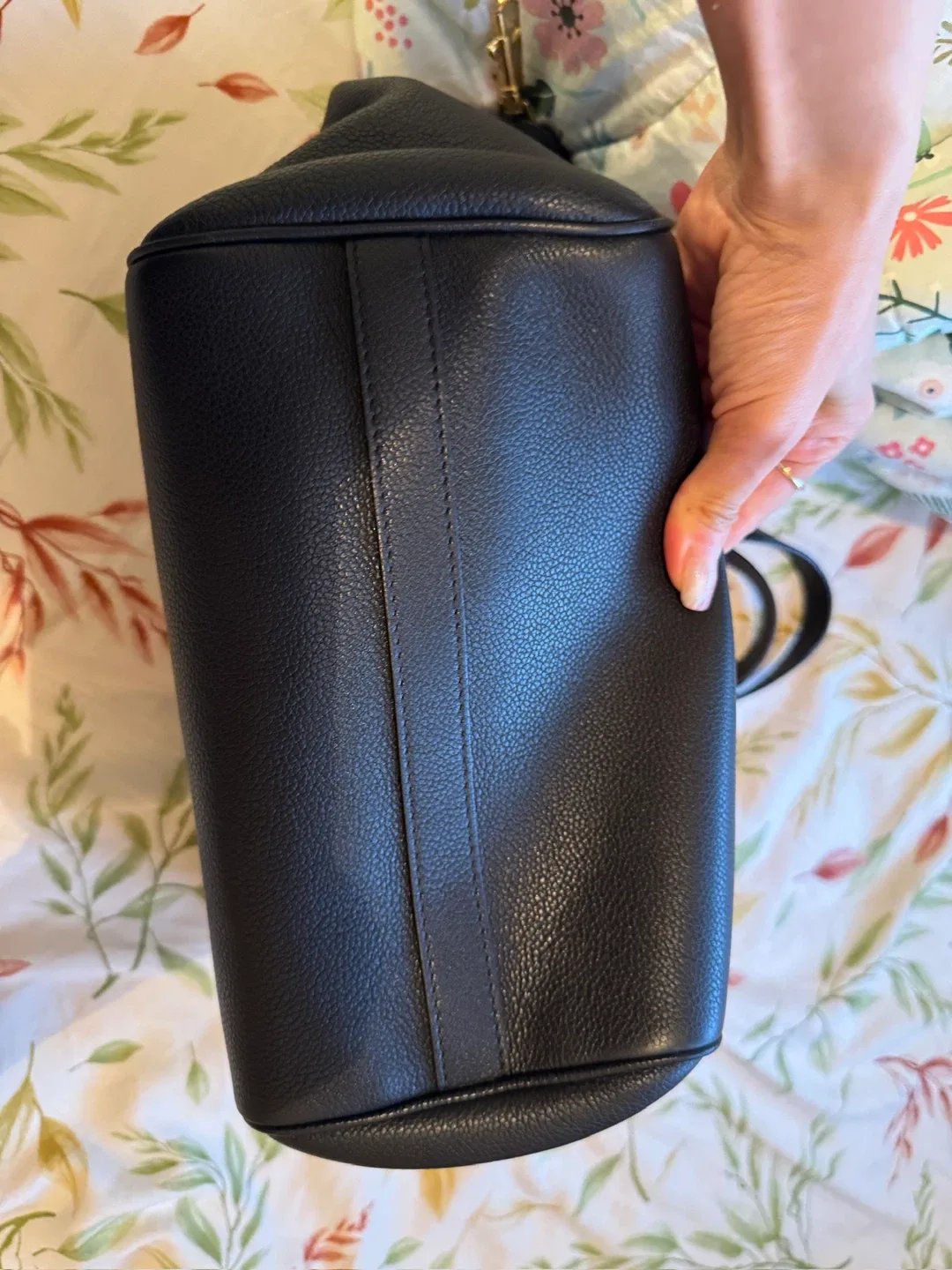 Celine Black Leather Tote Bag image indicator(4)