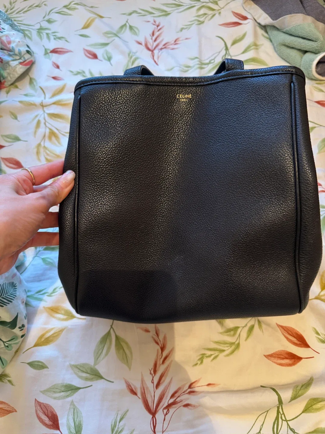 Celine Black Leather Tote Bag image indicator(2)