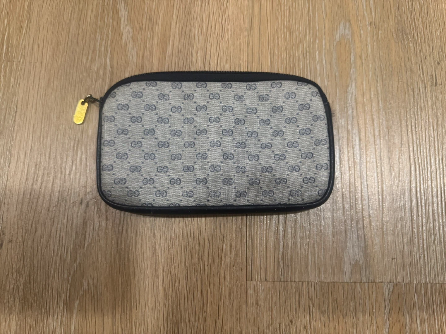 Gucci GG Vintage Cosmetic Bag - photo 2