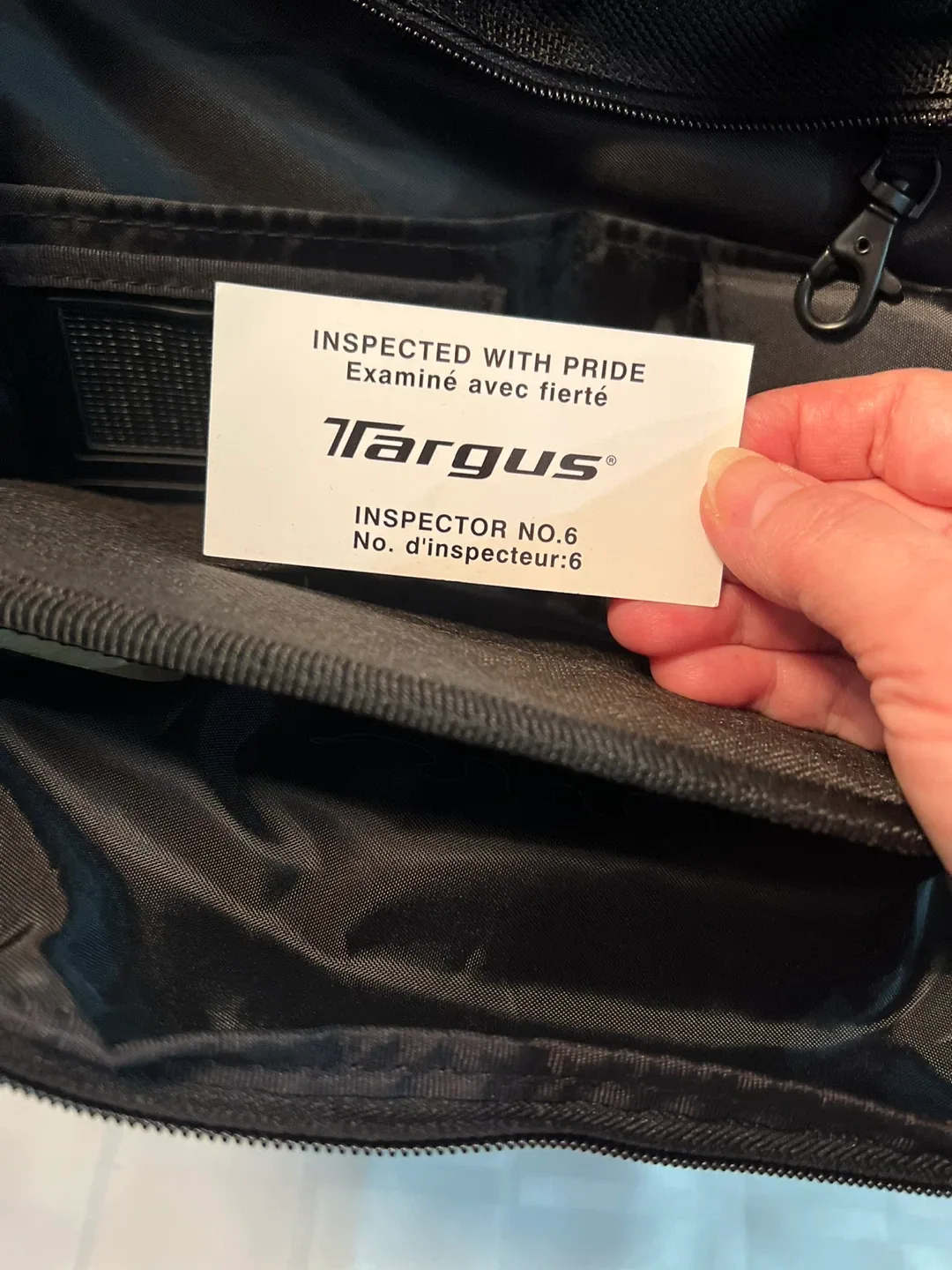 Targus Rolling Backpack image indicator(4)