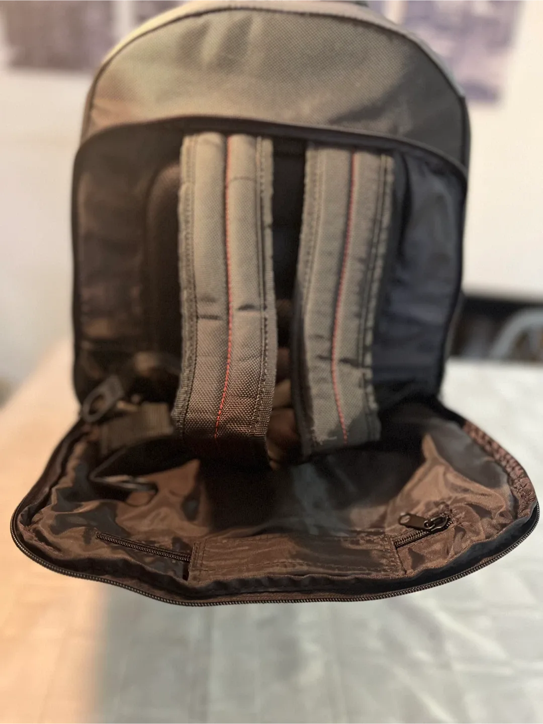 Targus Rolling Backpack image indicator(10)