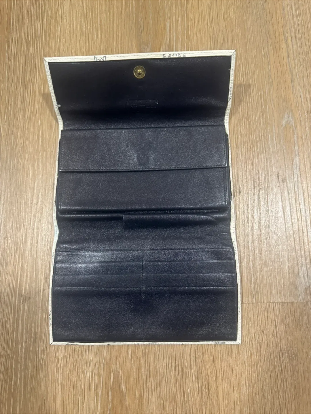 MCM Trifold Vintage Long Wallet image indicator(3)