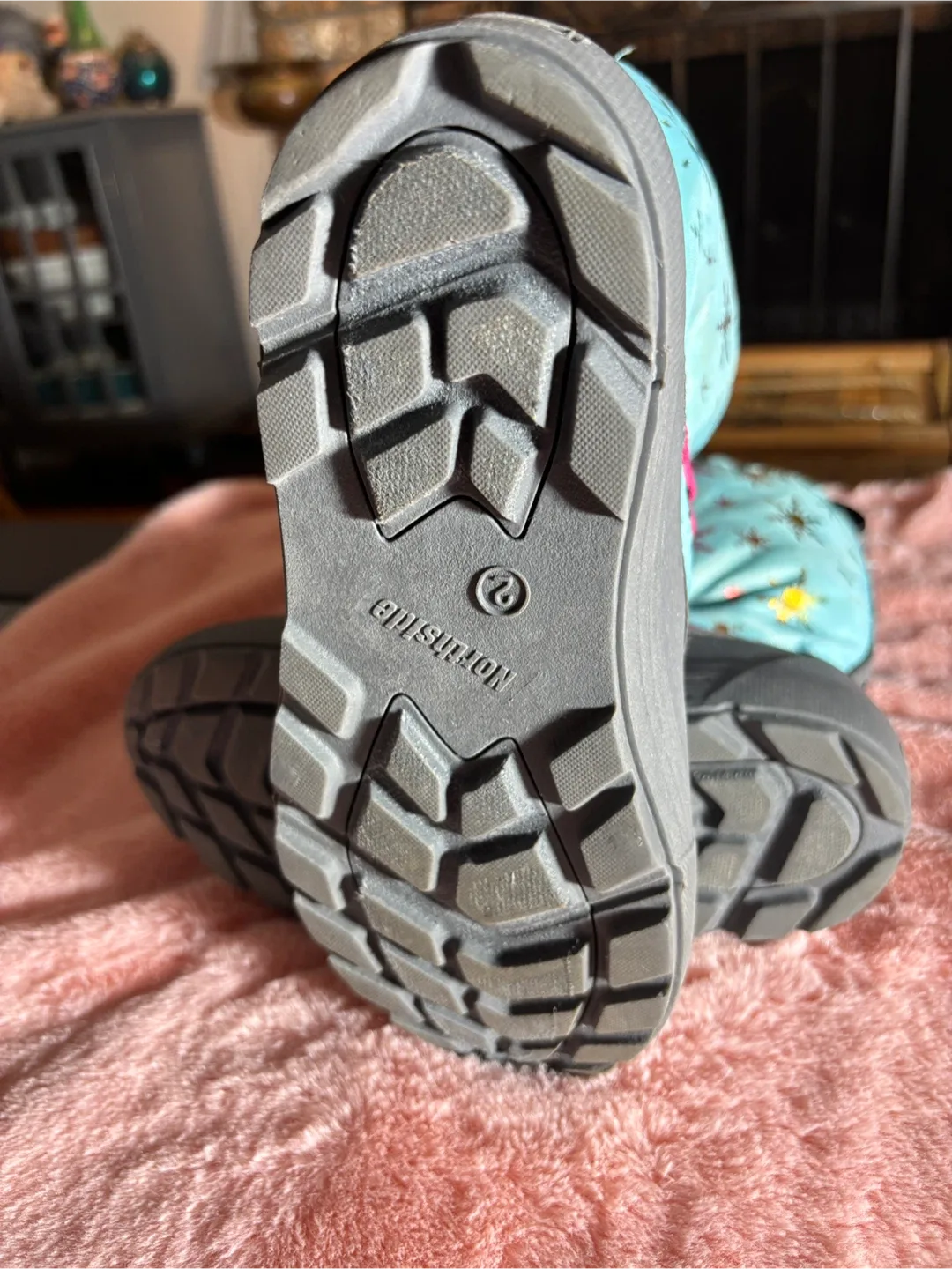 💕Girl’s Northside Winter Boots size 2 image indicator(4)