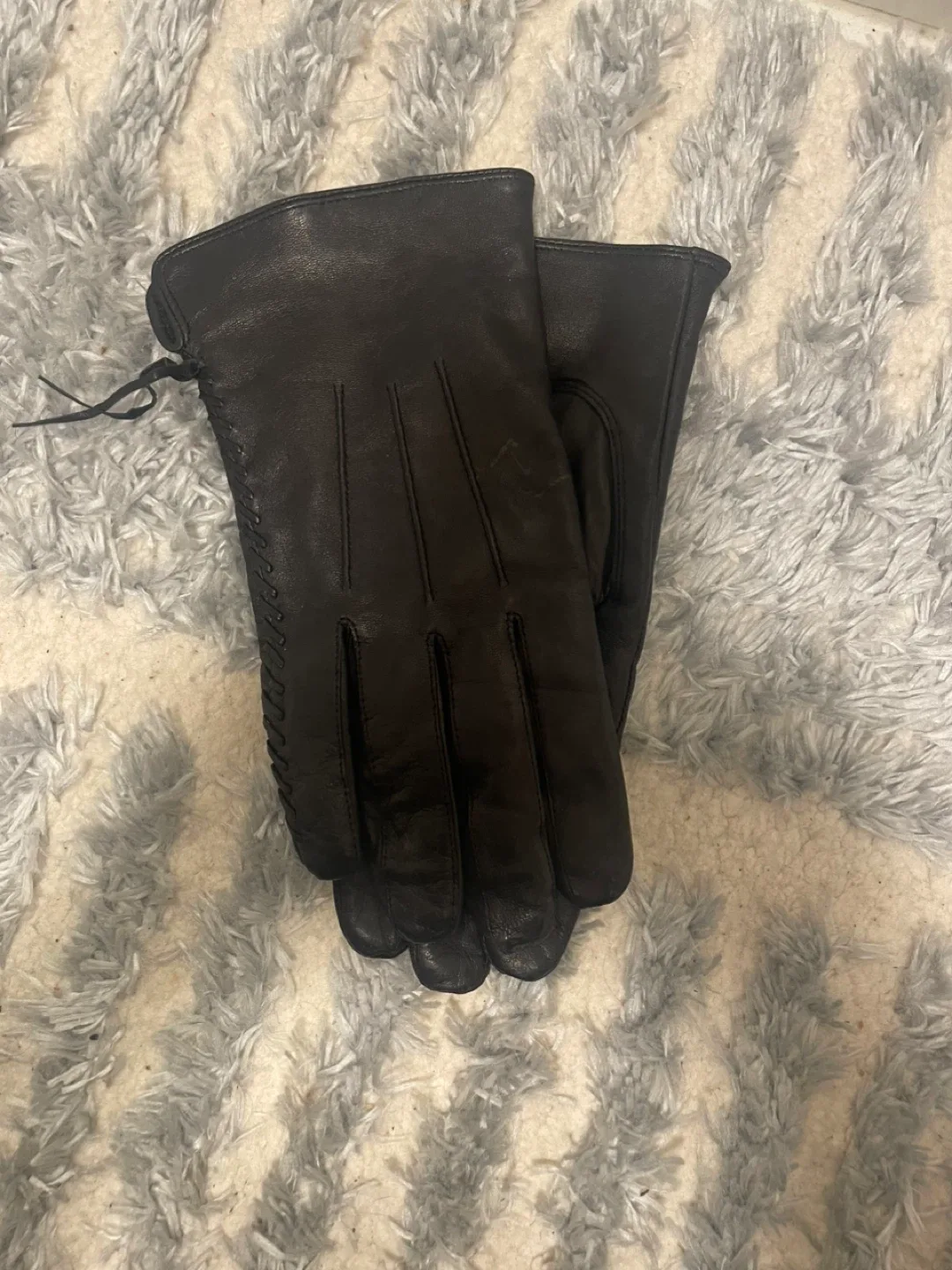 Black Leather Gloves image indicator(4)