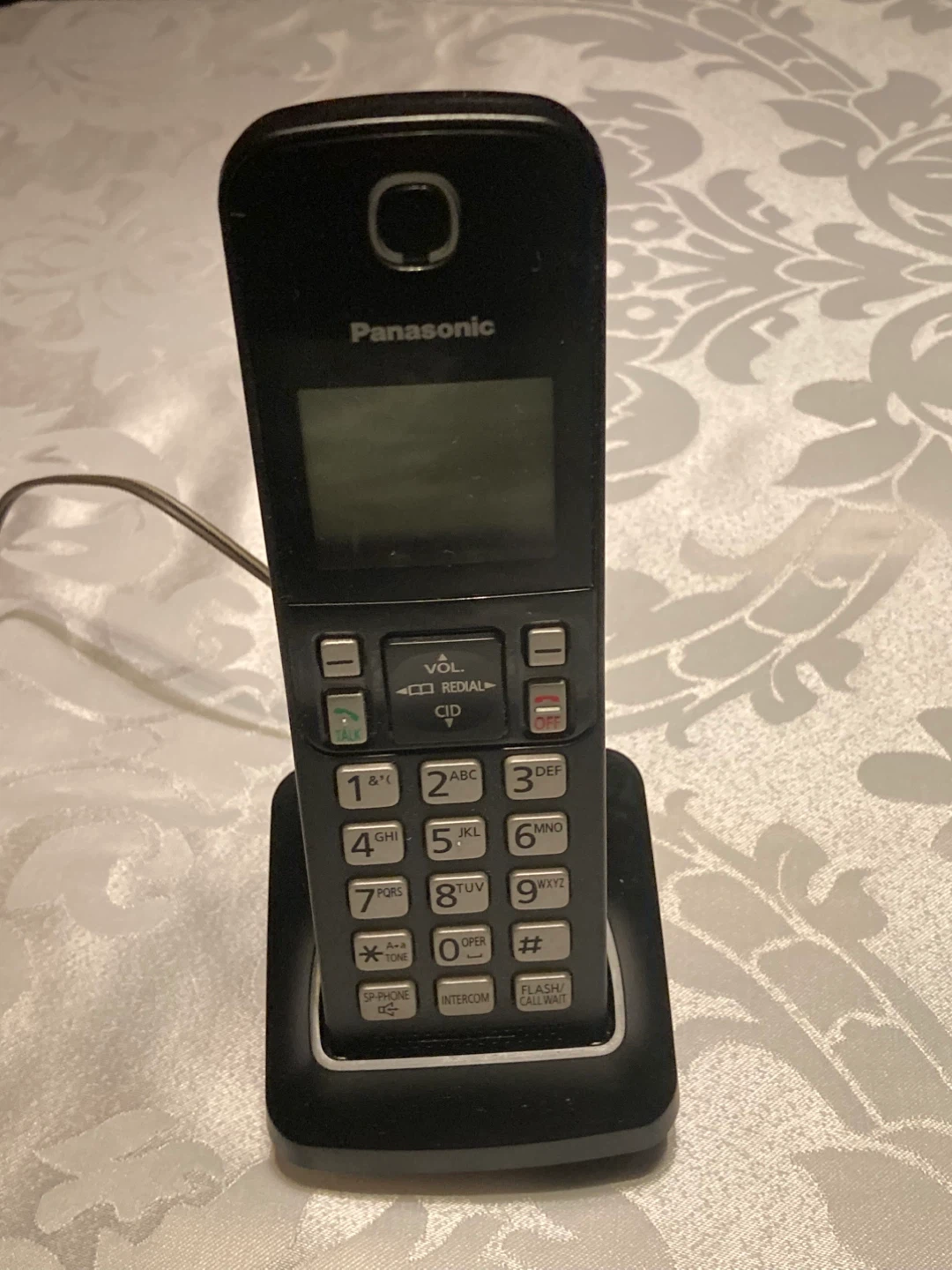 Panasonic KX-TGC380C Digital Cordless Phone Set - photo 3