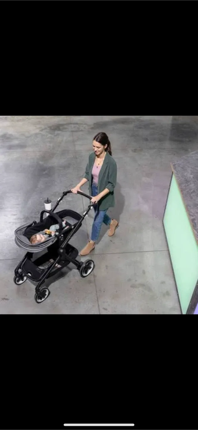 Special Baby Bassinet Stroller (Baby is Laying Down) image indicator(9)