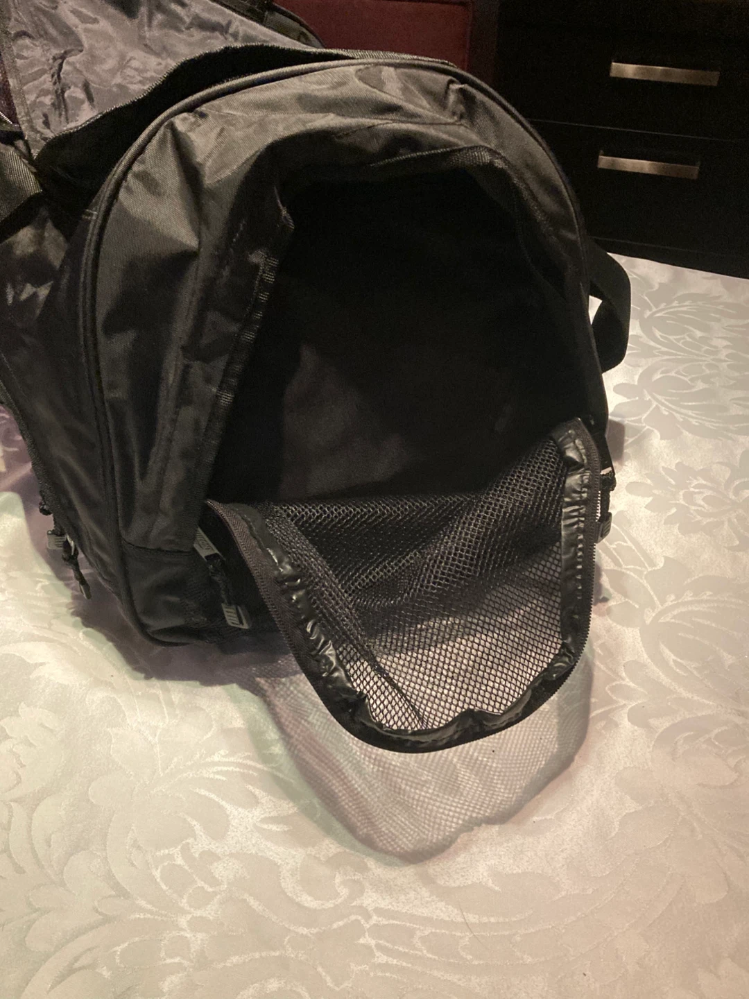 Saucony Black Duffle Bag - photo 2
