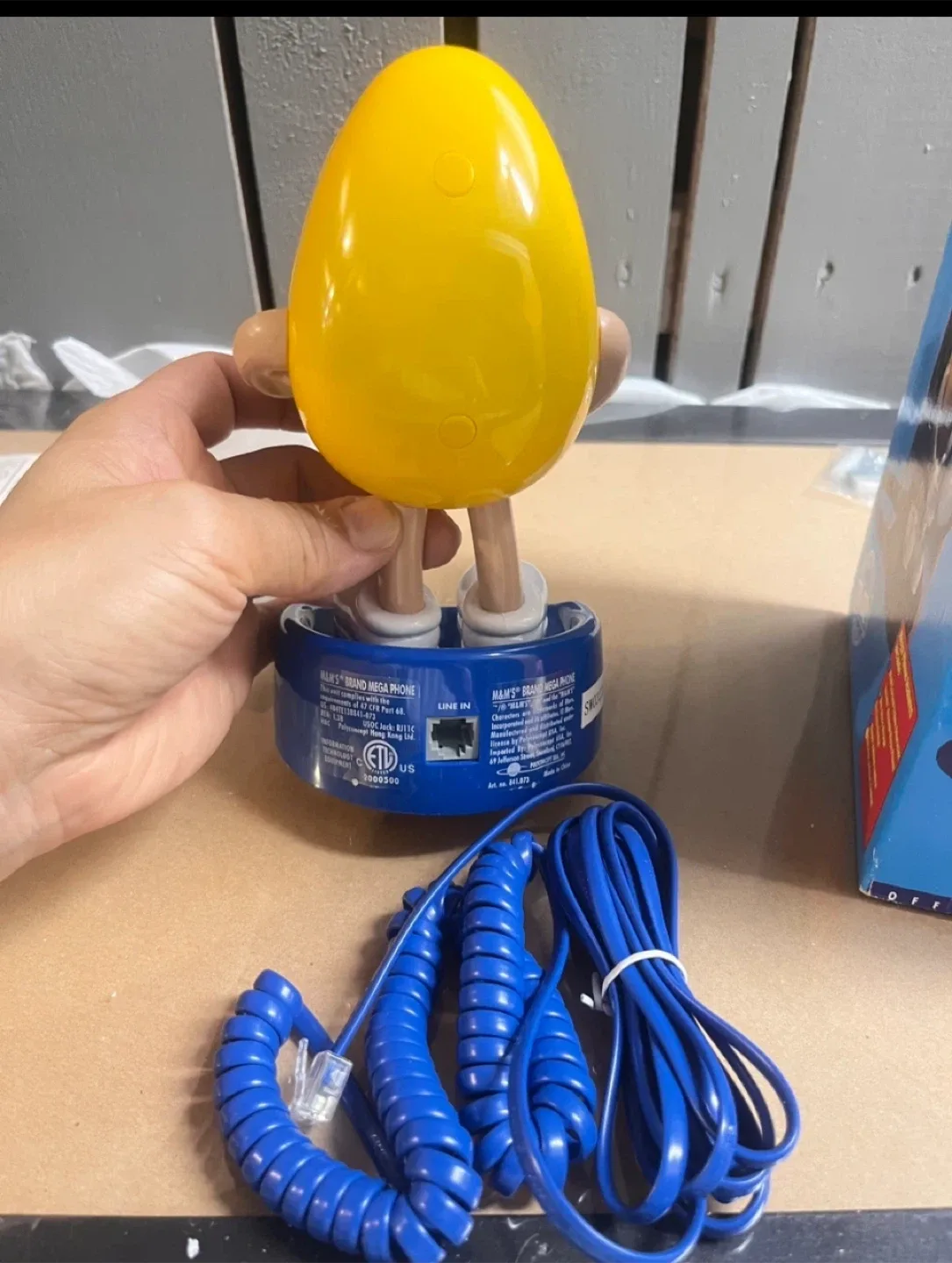 M&M's Yellow Character Mega Phone image indicator(8)