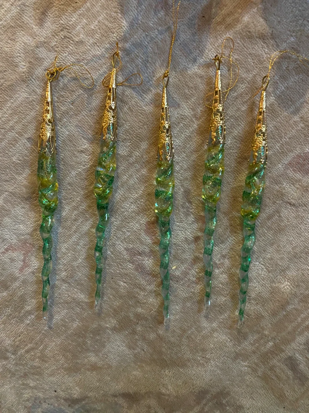 Set of 16 Christmas Tree Ornaments - Assorted Styles image indicator(4)