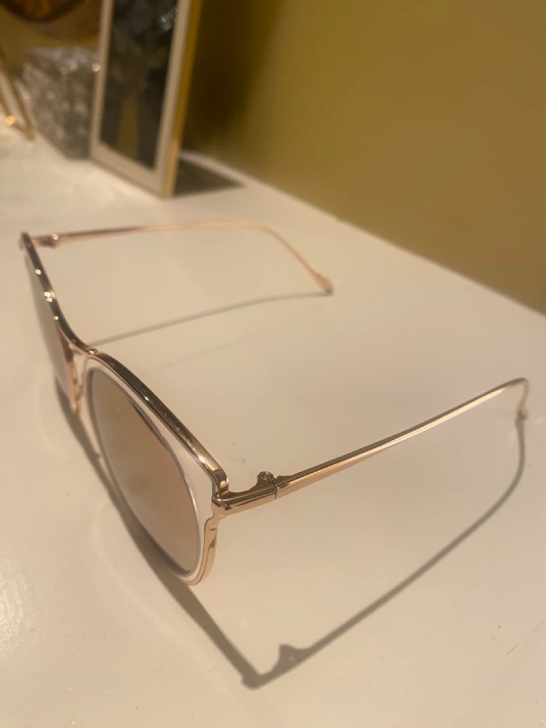 Bonlook Rose Gold Sunglasses with Case - photo 2