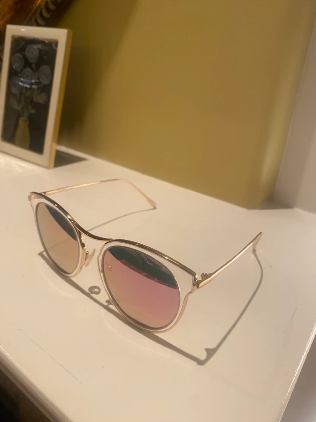 Bonlook Rose Gold Sunglasses with Case - photo 3