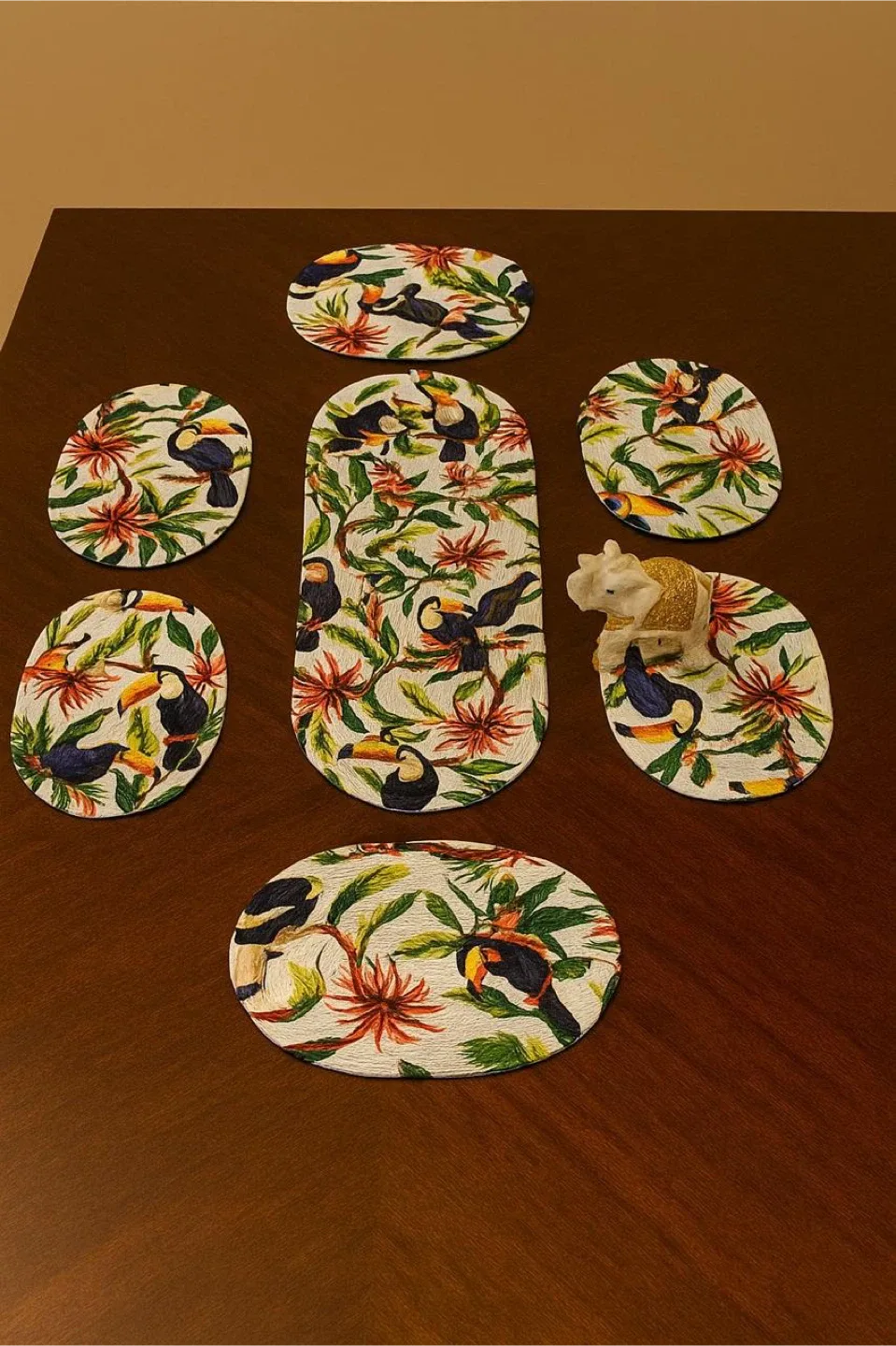 Table Runner and Placemat Set image indicator(2)