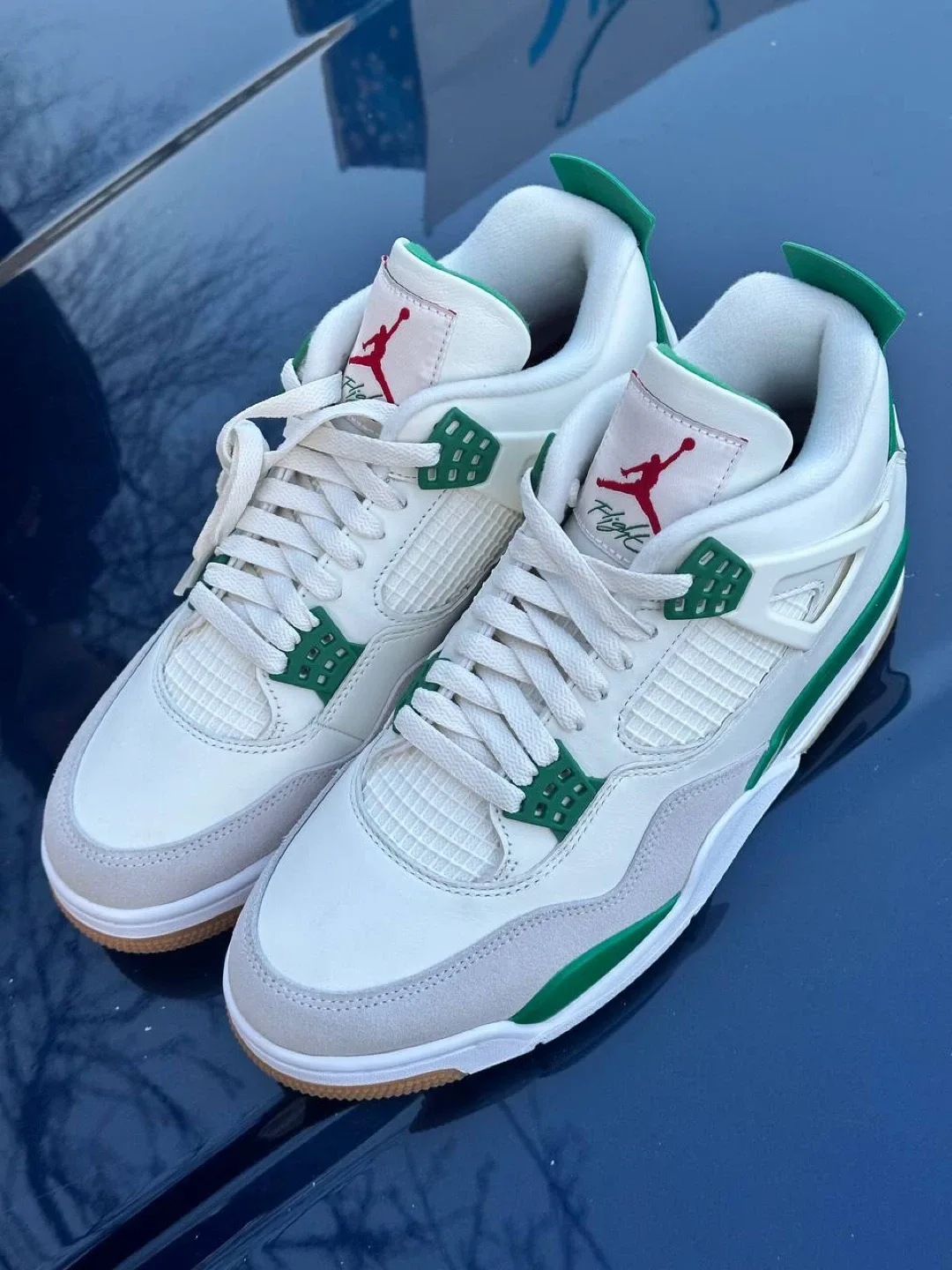 Nike Air Jordan 4 Retro SB Pine Green