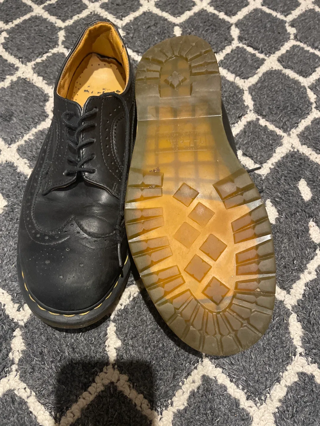Dr. Martens L1845 Black Shoes - US Mens 11 image indicator(4)
