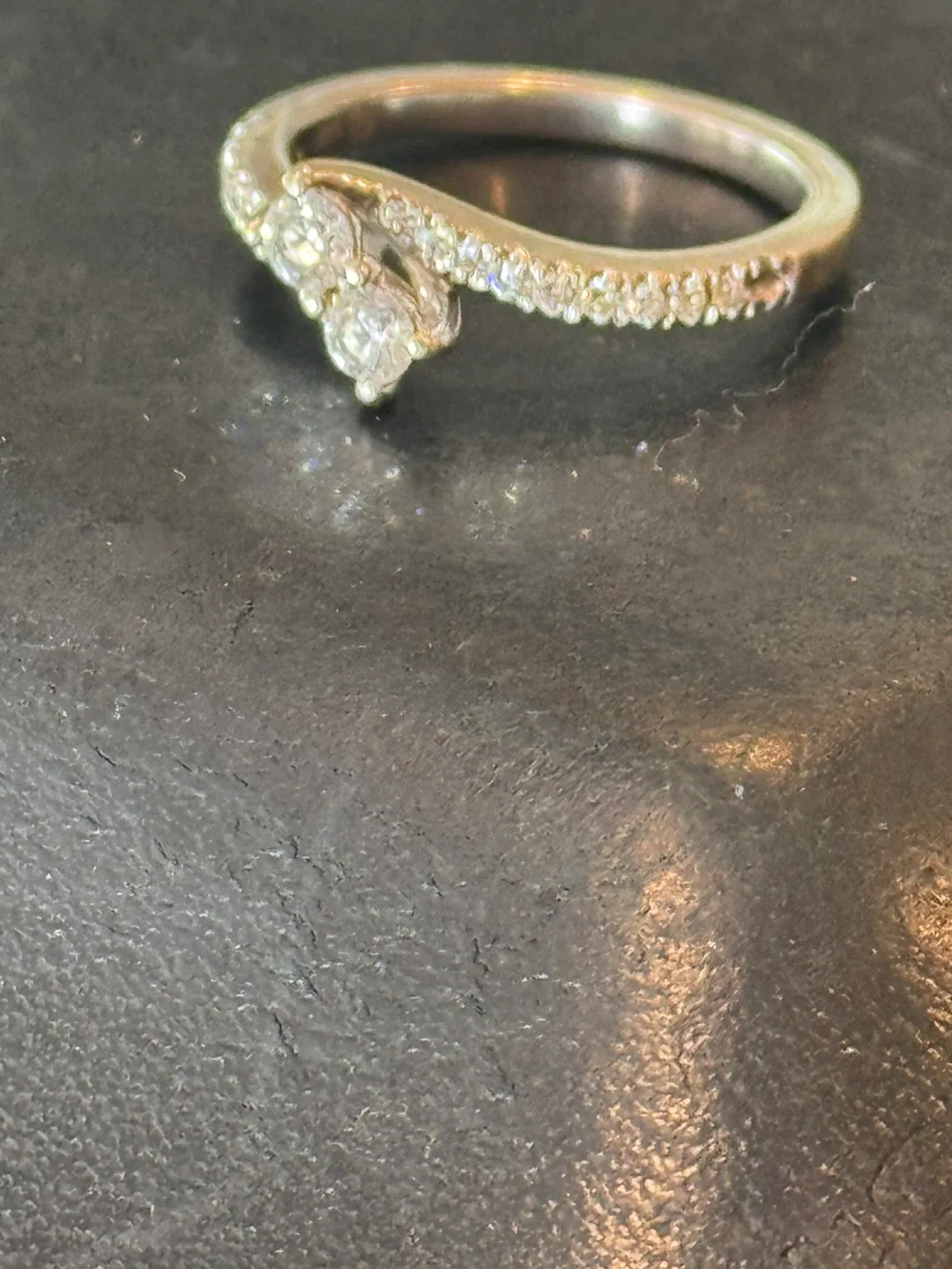 You and me diamond ring image indicator(2)