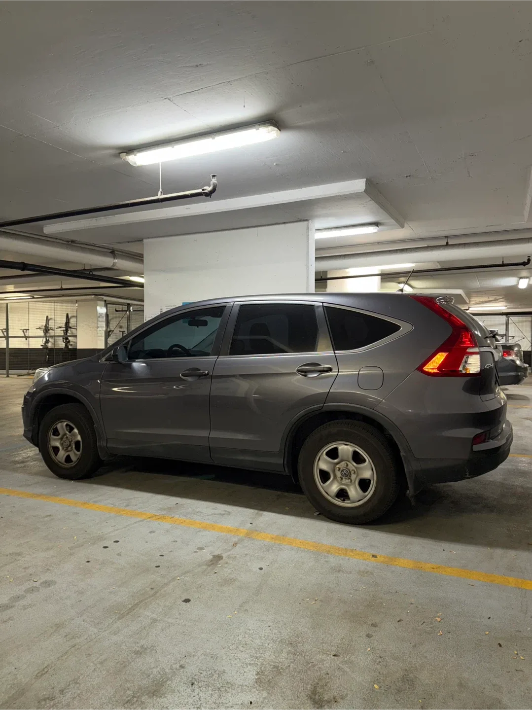 Honda CRV 2016 AWD 288000 km - Silver image indicator(3)