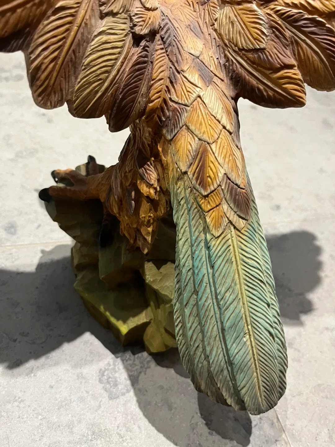 Eagle Statue Figurine image indicator(3)