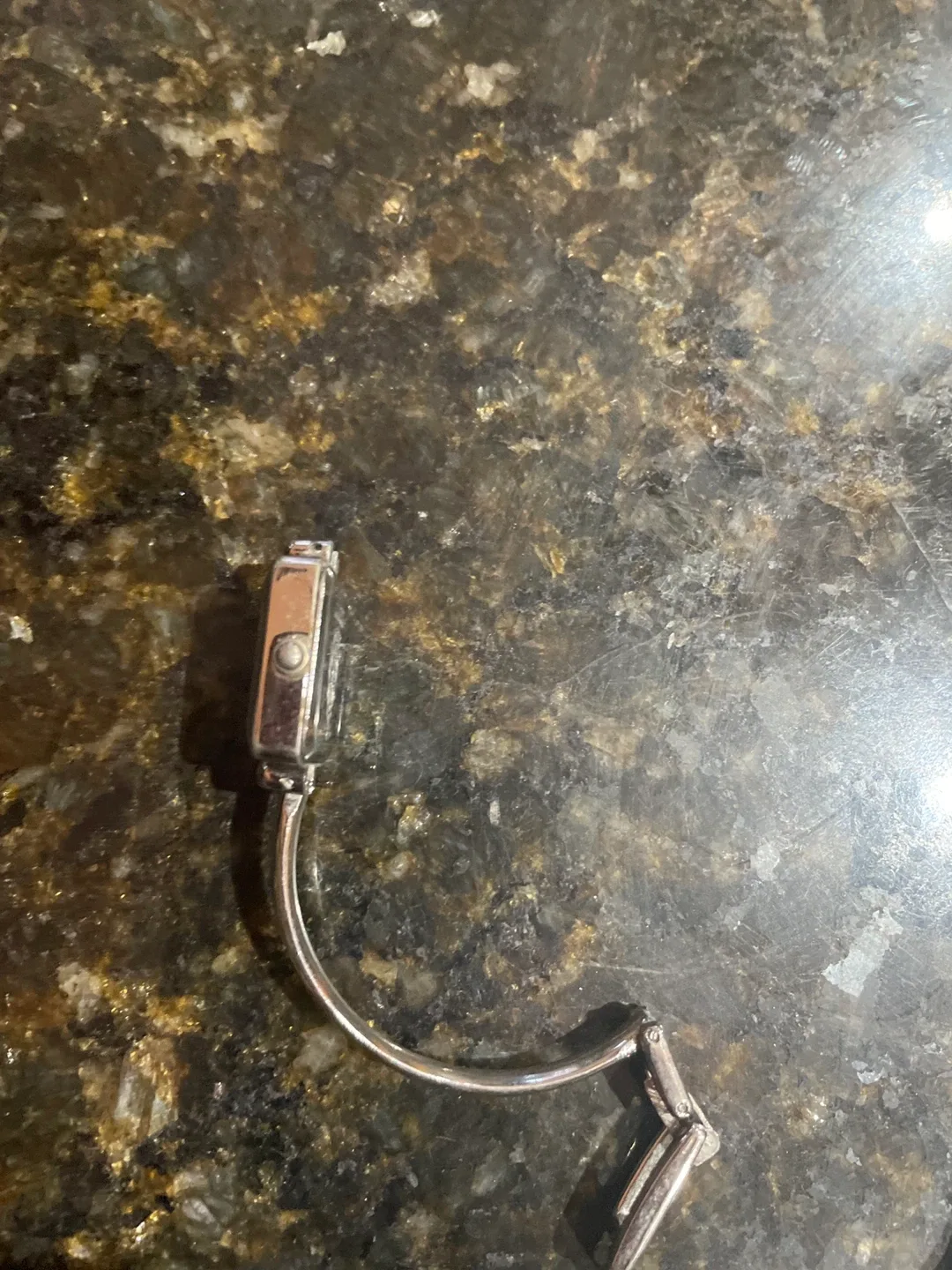 Gucci Ladies Watch image indicator(3)