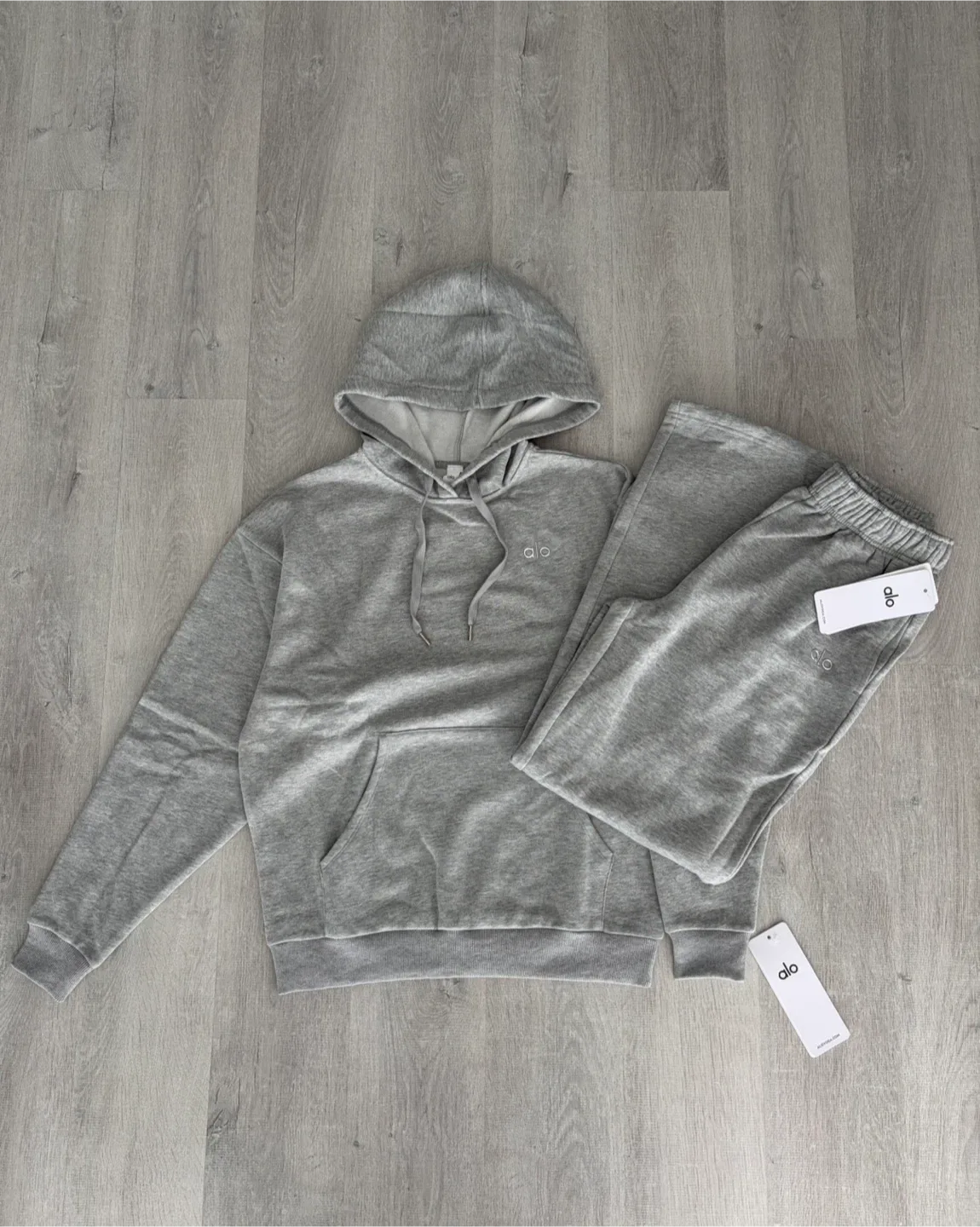 ALO Yoga Accolade Hoodie and Sweatpants Set - Heather Grey image indicator(2)