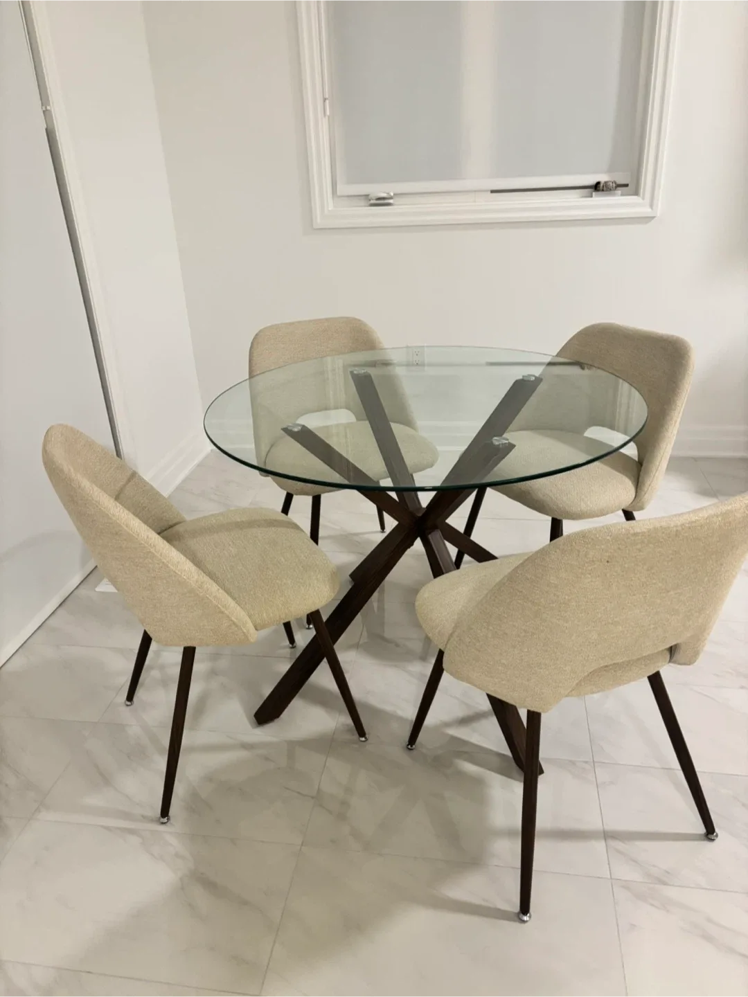 Glass Top Kitchen or Dining Table includes 4 Chairs image indicator(6)