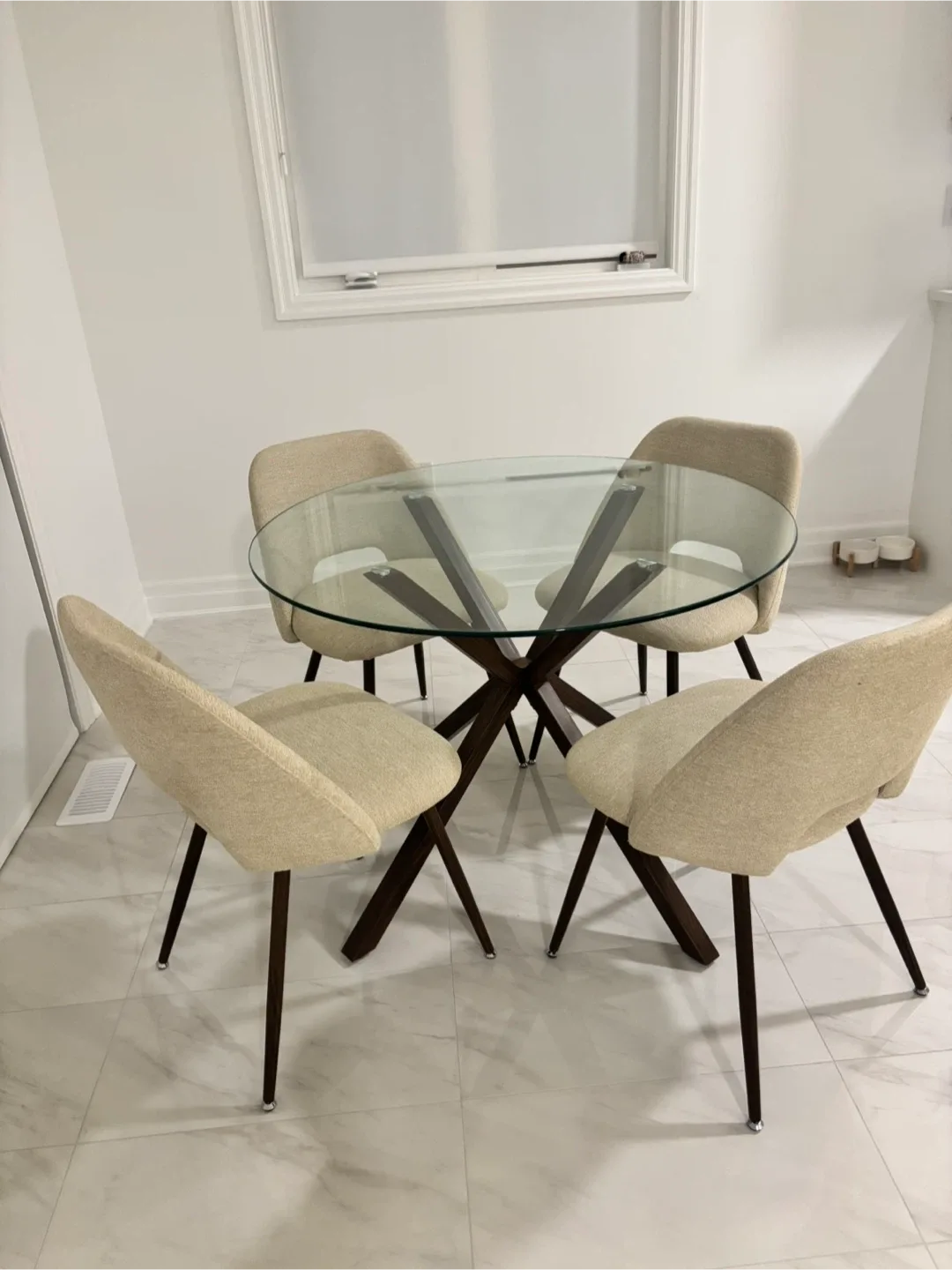 Glass Top Kitchen or Dining Table includes 4 Chairs image indicator(7)